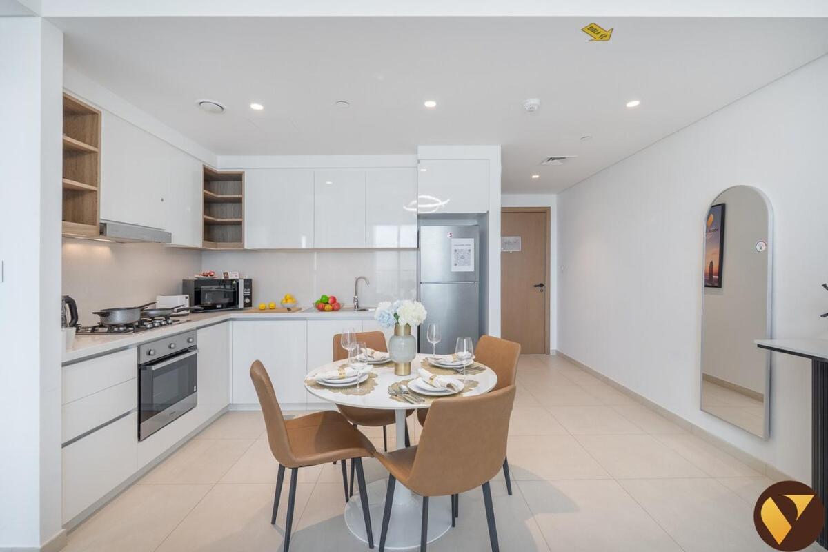 Downtown Views Ii - Vogue One Bedroom With Balcony, 32nd Floor Opposite Mall Skybridge * Dubai