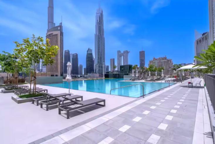 Downtown Views Ii - Vogue One Bedroom With Balcony, 32nd Floor Opposite Mall Skybridge * Dubai